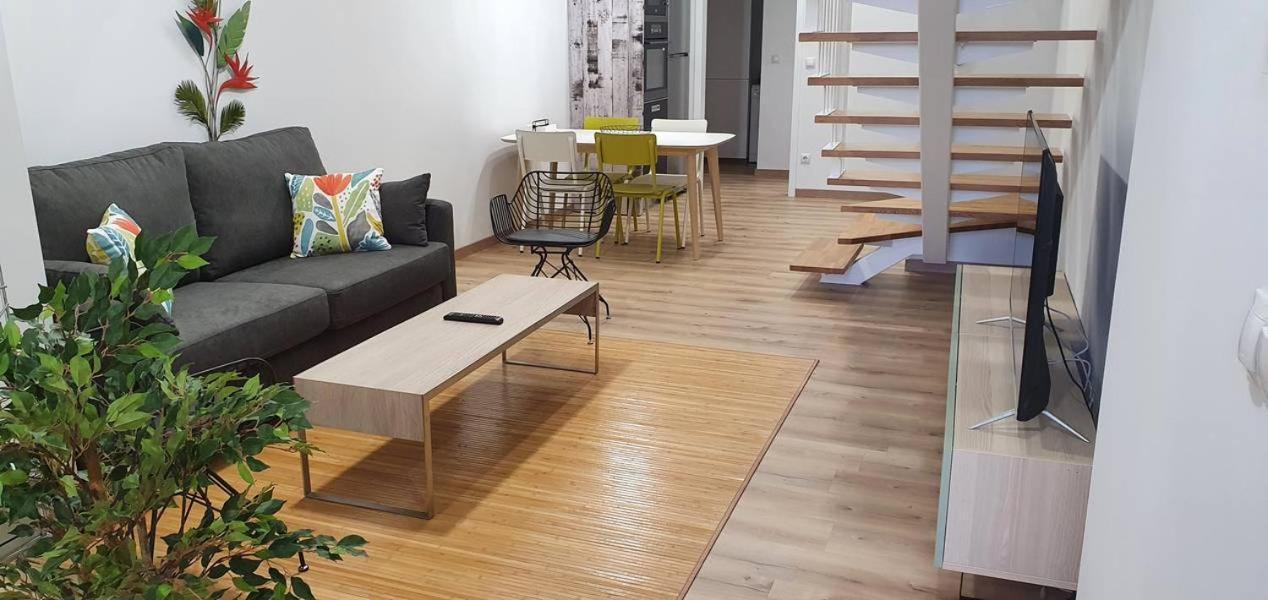 Apartamentos Antares 3 Milladoiro Zewnętrze zdjęcie