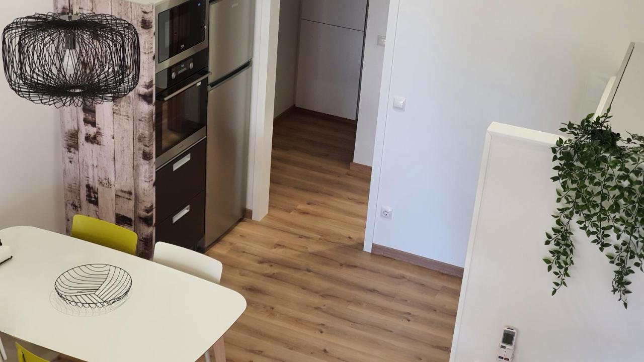 Apartamentos Antares 3 Milladoiro Zewnętrze zdjęcie